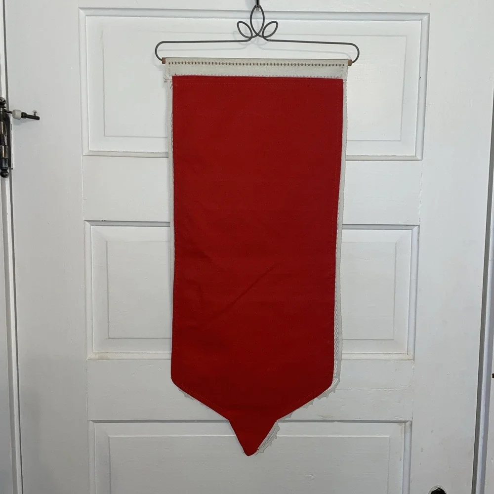 Vintage Lace Tea Time W roses Wall Hanging Metal Hanger,‎ Red Backer